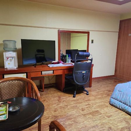 Plus Motel Gwangju Metropolitan City Extérieur photo